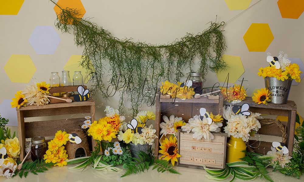 Kate Geburtstag Biene Hintergrund Blumen für Fotografie von Jenna Onyia - Kate Backdrop.de