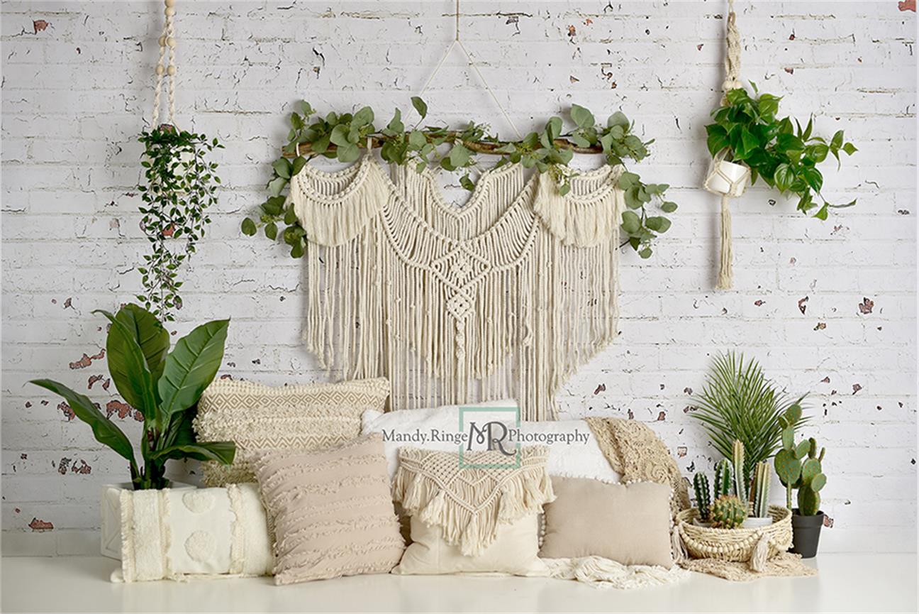 Kate Boho Macrame Bodenkissen mit Pflanzen Hintergrund Entworfen von Mandy Ringe Photography - Kate Backdrop.de