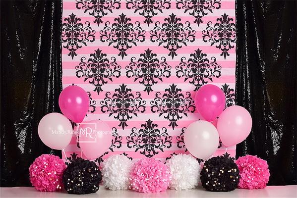 Kate Rosa und schwarzer Damast Geburtstag Hintergrund Entworfen von Mandy Ringe Photography - Kate Backdrop.de