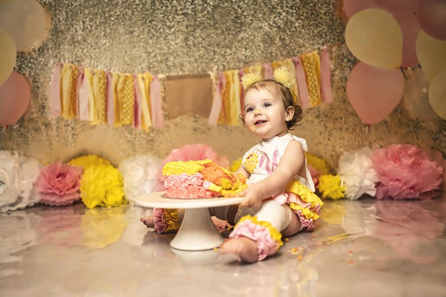 Kate Gold Mädchen cakesmash Hintergrund Entworfen von Jia Chan Photography - Kate Backdrop.de