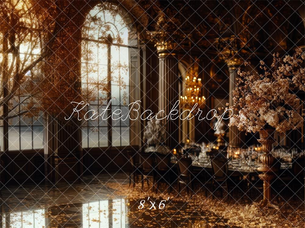 Kate Herbst Bankettsaal Säulen Gold Hintergrund Entworfen von Mini MakeBelieve