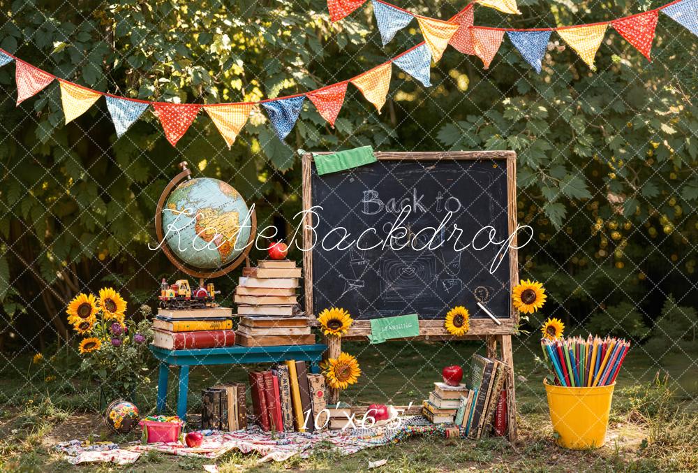 Kate Zurück Zur Schule Tafel Bücher Draußen Fleece Hintergrund Entworfen von Emetselch - Kate Backdrop.de
