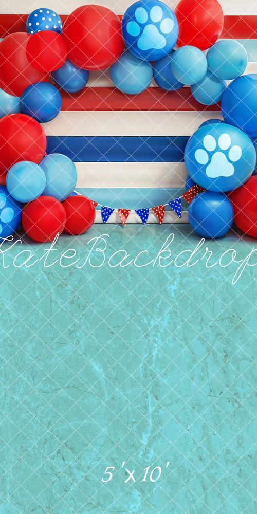 Kate Kombi Kinder Ballonbogen Pfoten Streifen Blau Rot Hintergrund Entworfen von Emetselch - Kate Backdrop.de