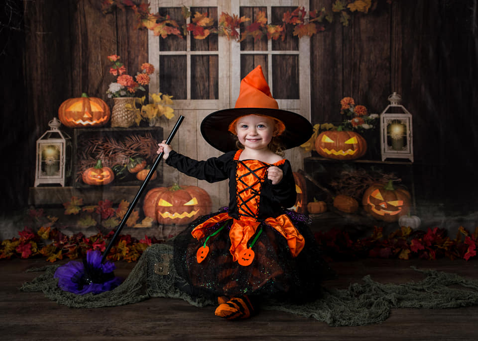 Kate Herbst / Halloween Kürbisse Lichter Hintergrund Entworfen von Jia Chan Fotografie