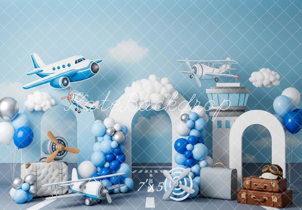 Kate Kinder Flugzeug Ballons Blau Hintergrund Entworfen von Patty Roberts