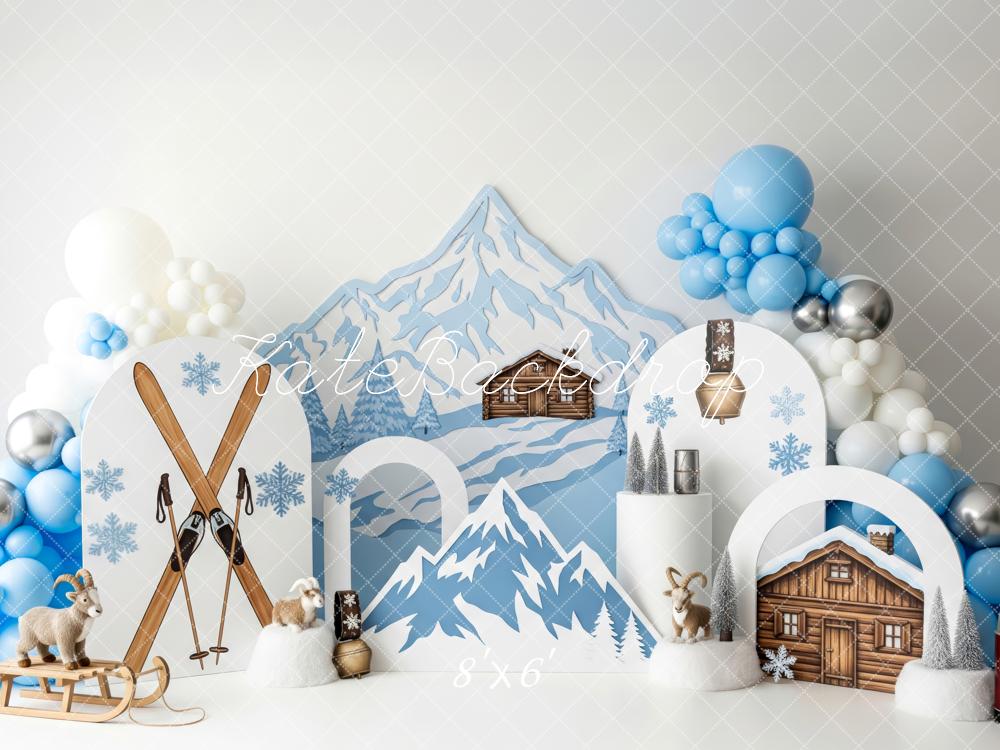 Kate Winter Alpen Ski Hütten Blau Hintergrund Entworfen von Patty Roberts