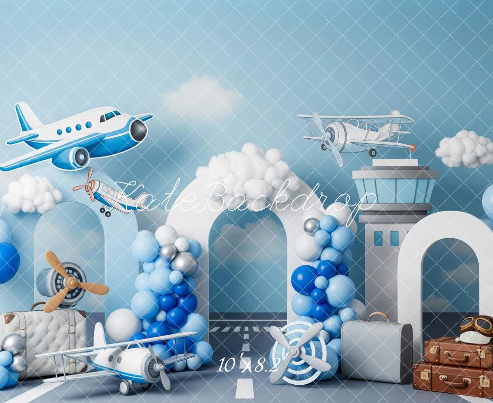 Kate Kinder Flugzeug Ballons Blau Hintergrund Entworfen von Patty Roberts