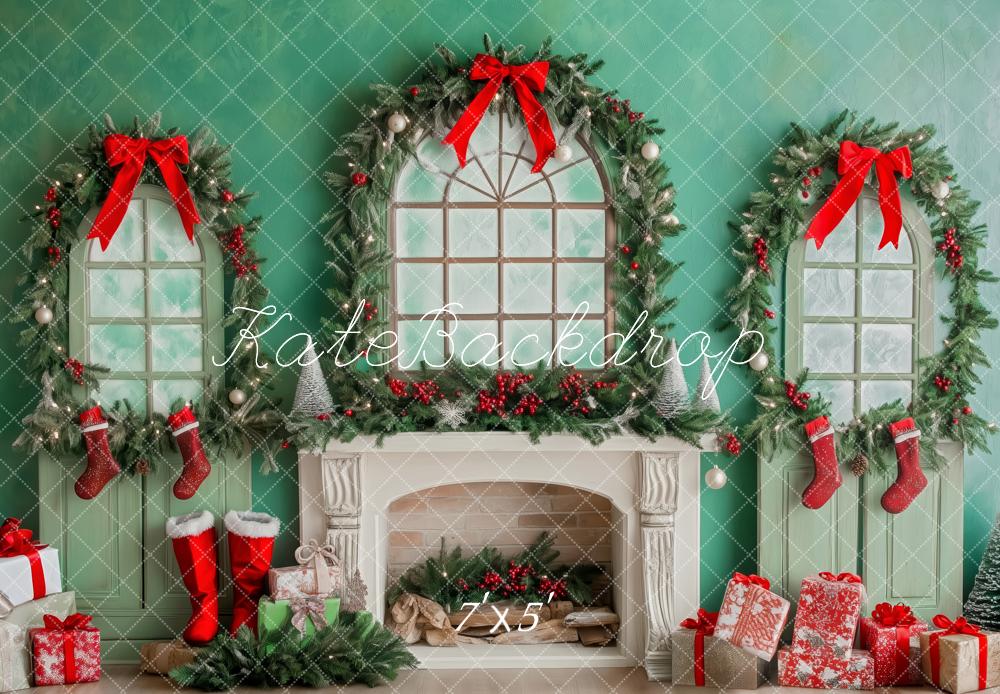 Kate Weihnachten Kamin Fenster Girlande Grün Hintergrund Entworfen von Patty Roberts - Kate Backdrop.de