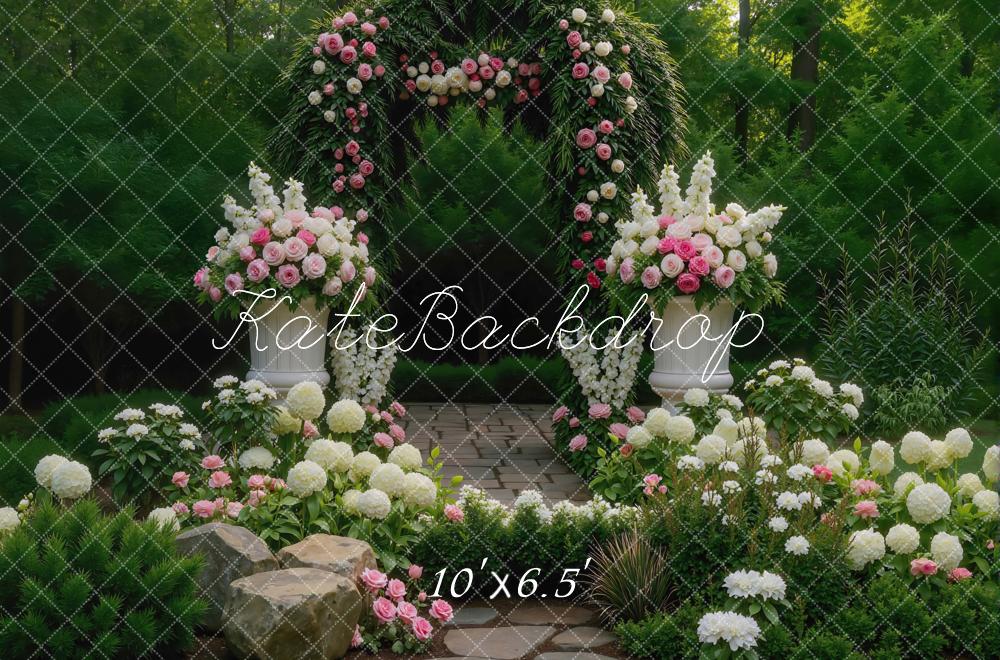 Kate Hochzeit Blumenbogen Garten Romantisch Hintergrund Entworfen von Mini MakeBelieve