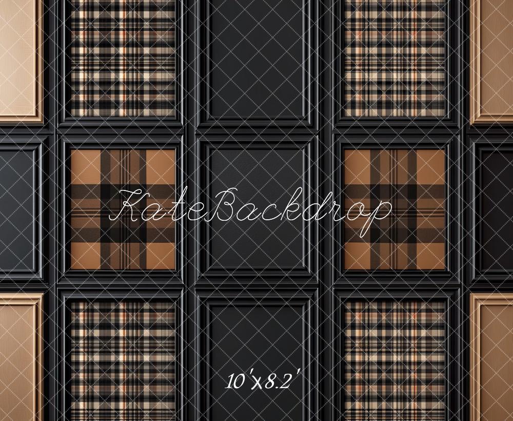 Kate Retro Karomuster Braun Schwarz Hintergrund Entworfen von Mini MakeBelieve