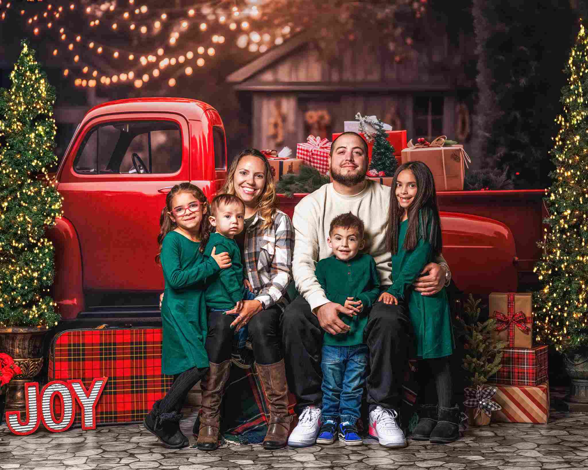 Kate Weihnachtsgeschenk Weihnachten in rotem Auto Hintergrund für Fotografie