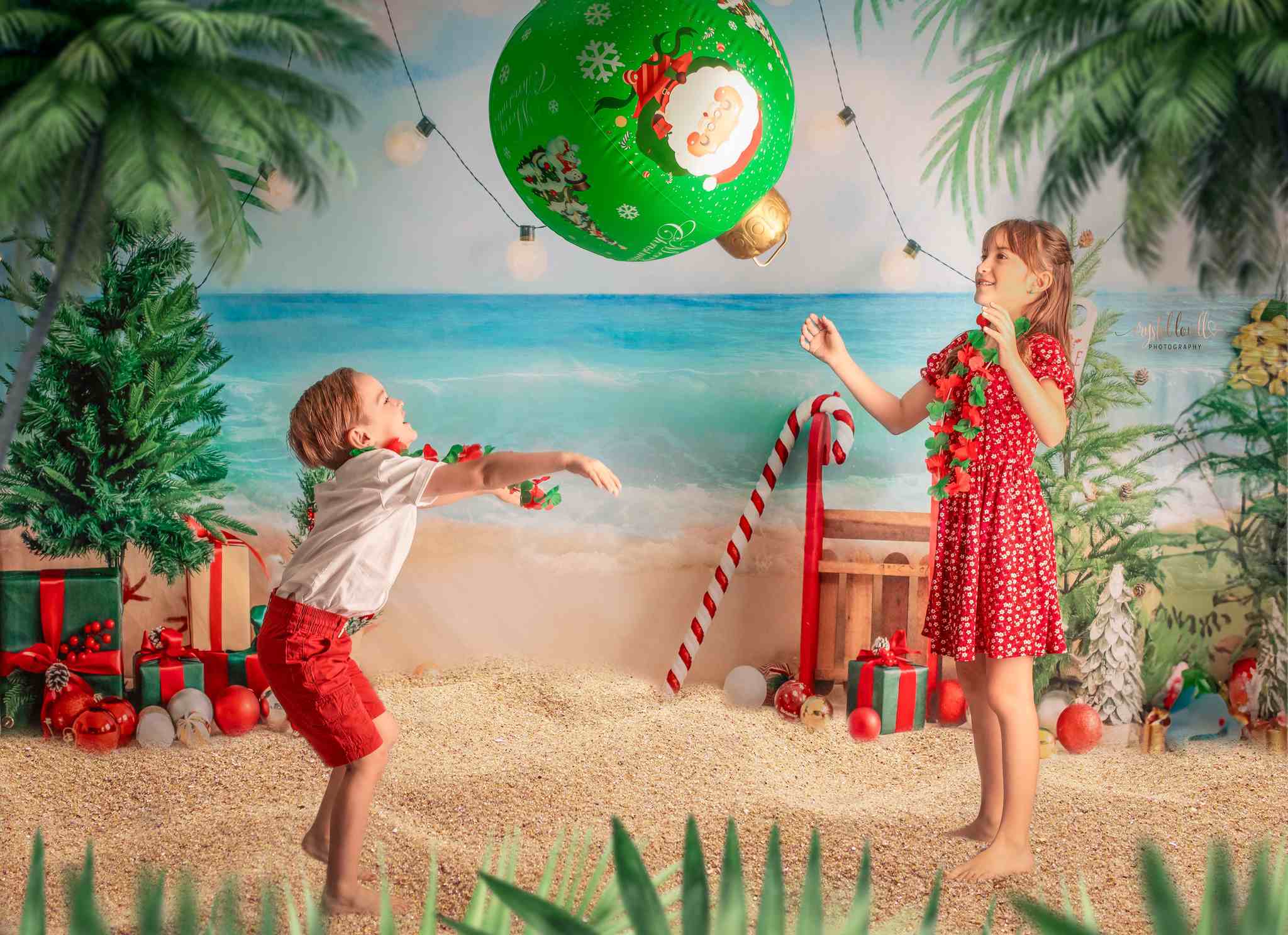 Kate Weihnachten im Sommer Strand Geschenke Hintergrund von Emetselch