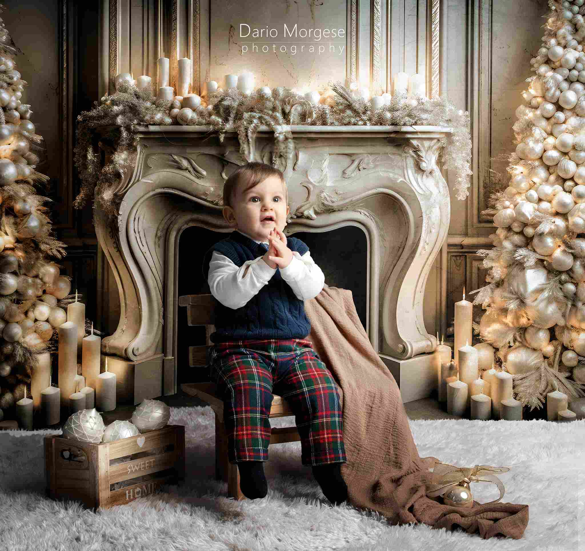 Kate Weihnachten Elegante Kommunion Kerze Weiß Kamin Baum Hintergrund für Fotografie