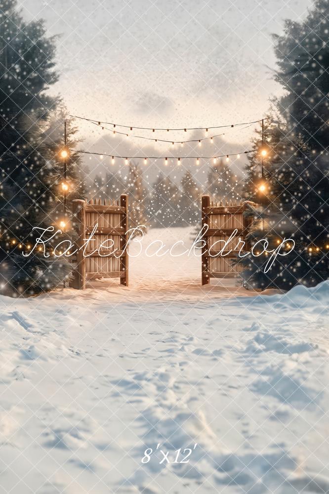 Kate Winter Schneelandschaft Holztor Lichterkette Fleece Hintergrund Entworfen von Emetselch - Kate Backdrop.de