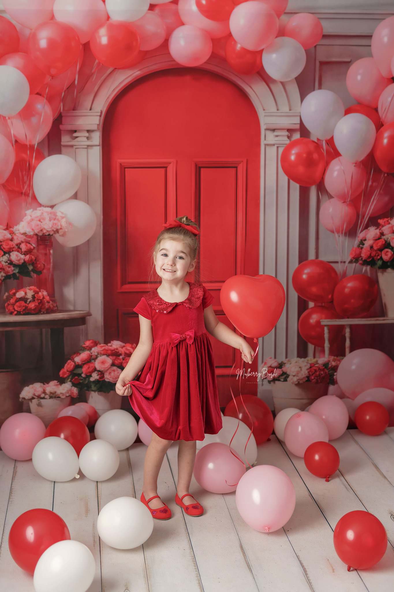 Kate Valentinstag Blumen Ballon Bogen Hintergrund von Emetselch - Kate Backdrop.de