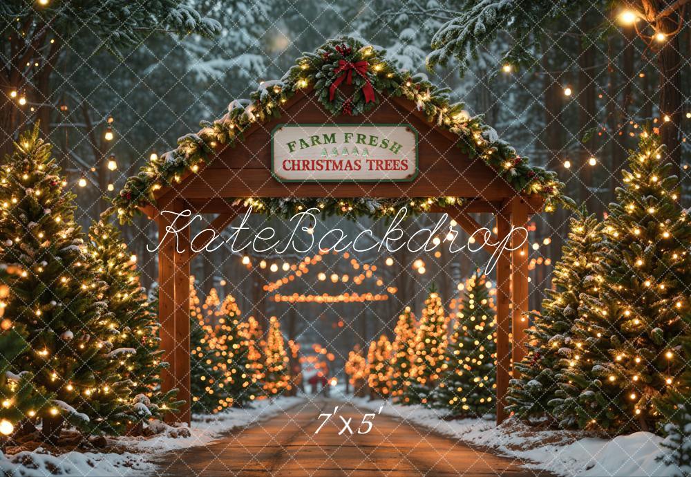 Kate Weihnachten Tannenbaum Lichterkette Schnee Hintergrund Entworfen von Emetselch