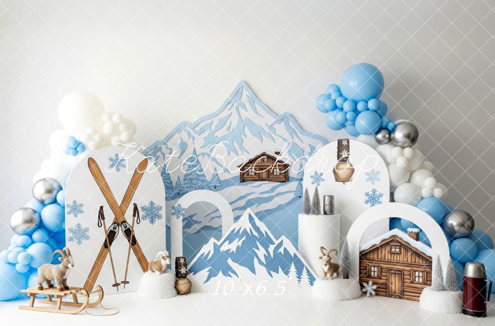 Kate Winter Alpen Ski Hütten Blau Hintergrund Entworfen von Patty Roberts
