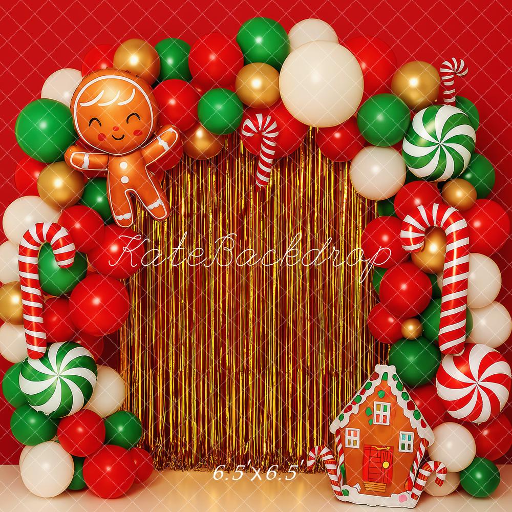 Kate Weihnachten Ballonbogen Lebkuchenhaus Rot Hintergrund Entworfen von Patty Roberts - Kate Backdrop.de