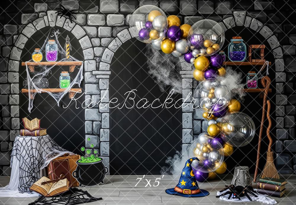 Kate Halloween Zaubertrank Bücher Ballons Hintergrund Entworfen von Patty Roberts