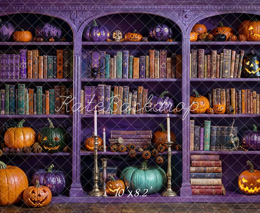 Kate Halloween Bücher Regal Kürbisse Lila Hintergrund Entworfen von Emetselch - Kate Backdrop.de