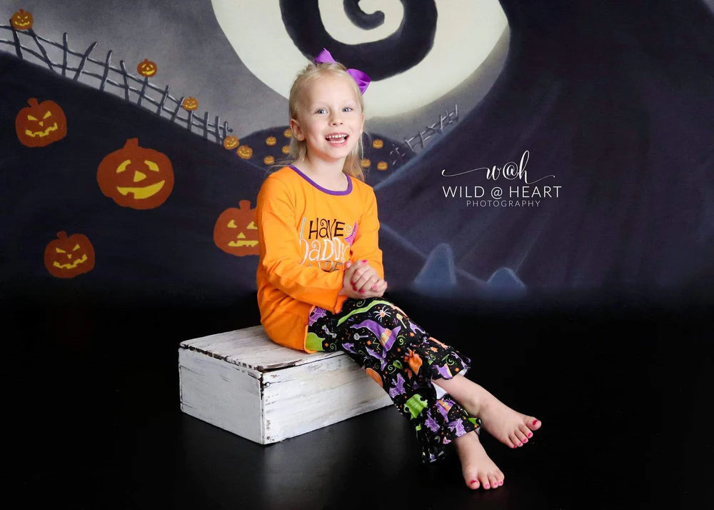 Kate Kinder Halloween Kürbis Garten Alptraum Hintergrund von Leann West entworfen