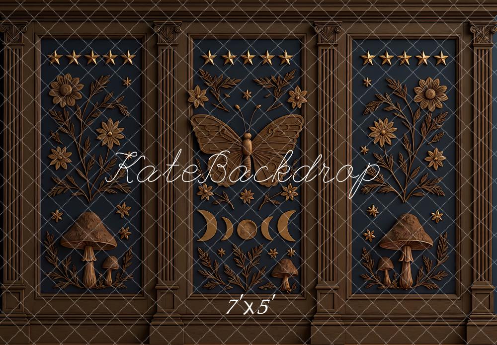 Kate Boho Schmetterling Pilze Blumen Braun Hintergrund Entworfen von Mini MakeBelieve