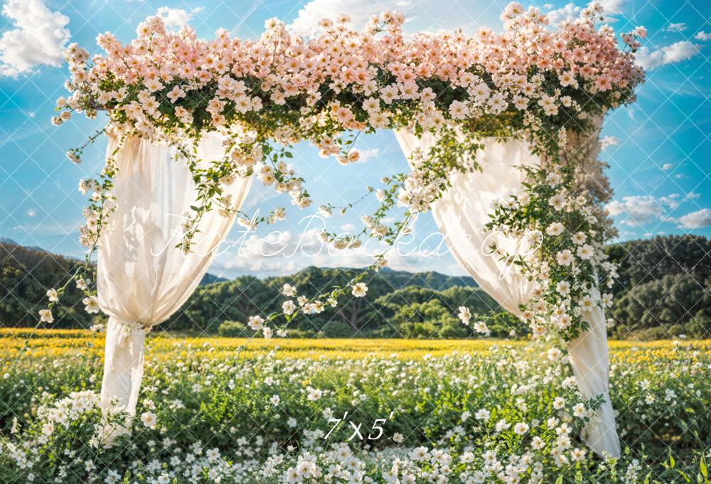 Kate Hochzeit Blumenbogen Wiese Romantisch Hintergrund Entworfen von Emetselch