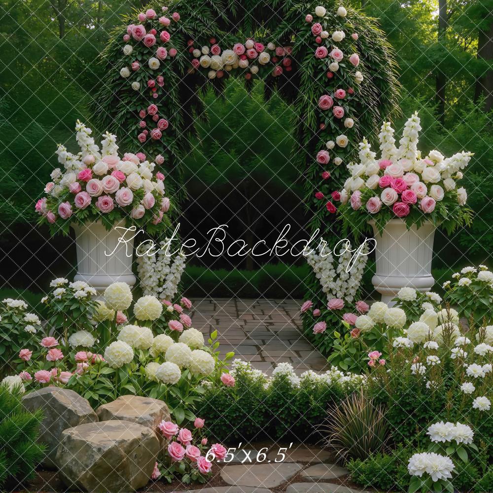 Kate Hochzeit Blumenbogen Garten Romantisch Hintergrund Entworfen von Mini MakeBelieve