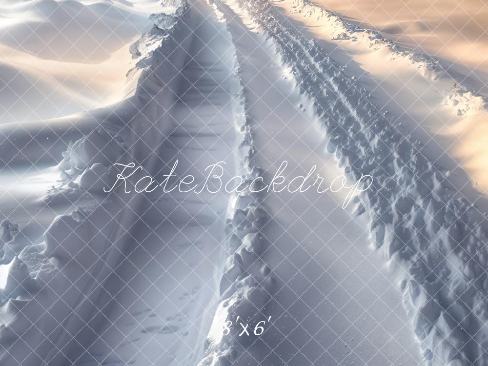 Kate Winter Schneespuren Road Weiß Fleece Hintergrund Entworfen von Emetselch