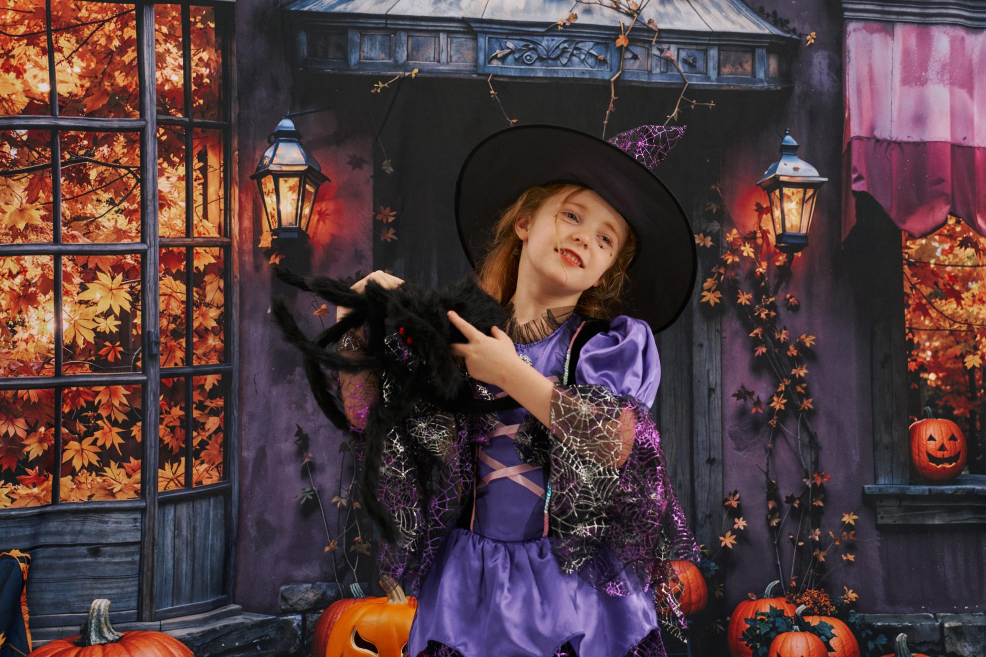 ⚡Blitzangebote-Kate Halloween Cottage Kürbis Gefallene Blätter Kombi-Hintergrund Entworfen von Emetselch - Kate Backdrop.de