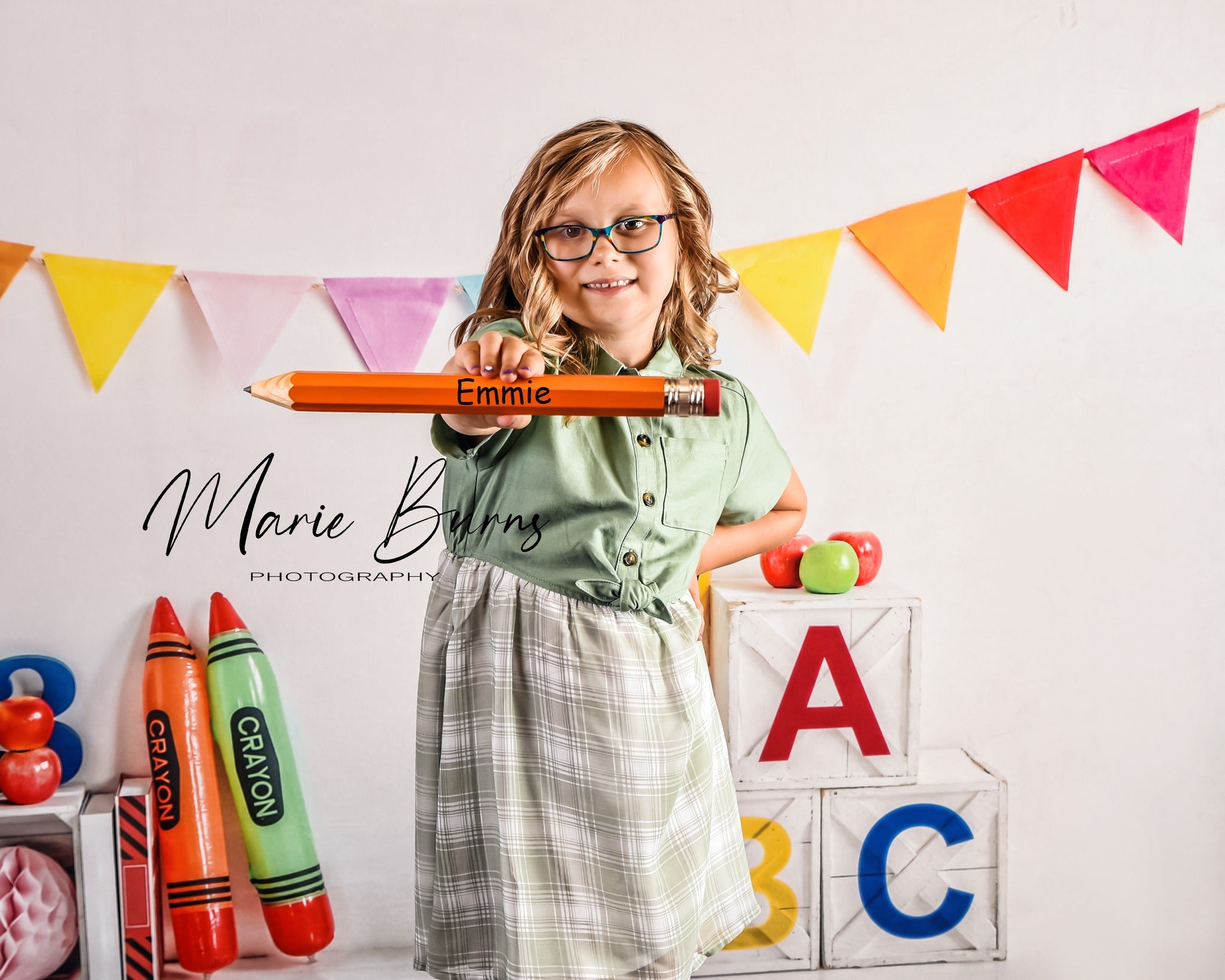 Kate Einschulung  Schule Hintergrund Wachsmalstift für Fotografie