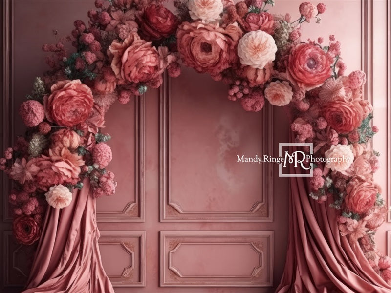 Kate Rosa Blumenbogenwand mit Stoffhintergrund von Mandy Ringe Fotograf