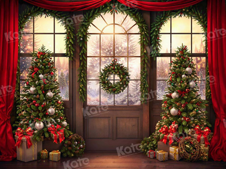 Kate Weihnachten - Baum Fenster Rot Vorhang Hintergrund von Chain Photography