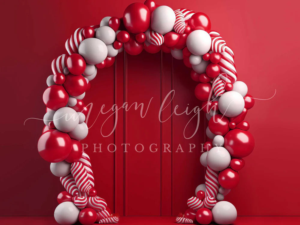 Kate Zuckerstangen Luftballons Bogen Rote Wand Hintergrund von Megan Leigh Photography - Kate Backdrop.de