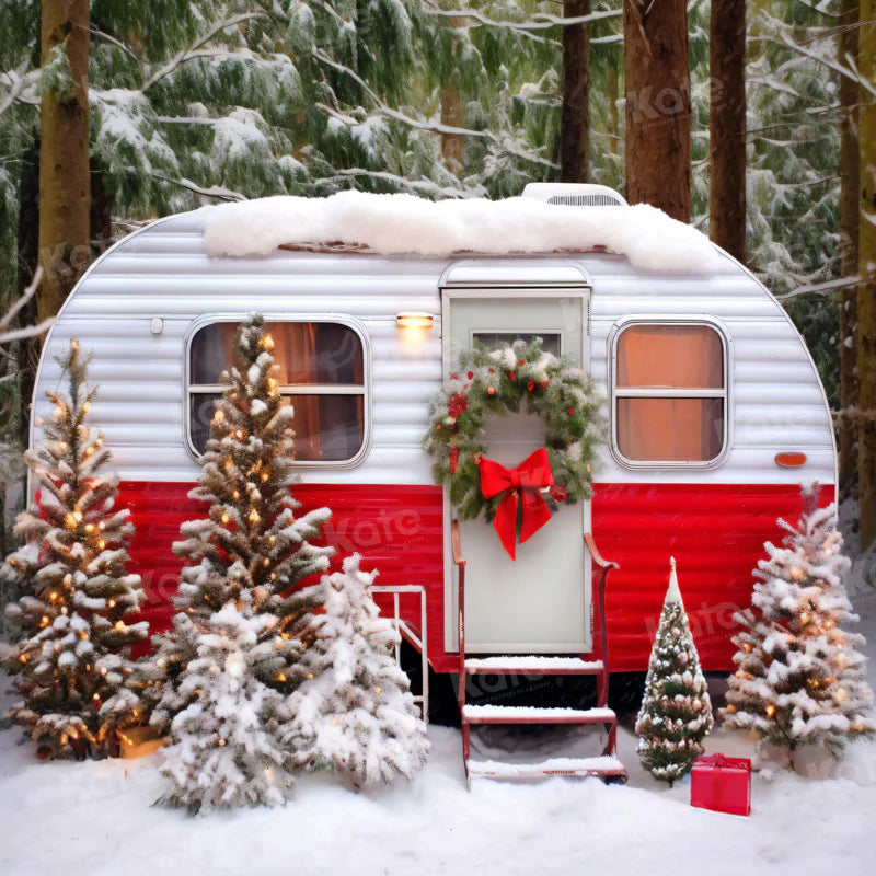 Kate Weihnachten Rot Camping Auto mit Schnee Baum Hintergrund für Fotografie