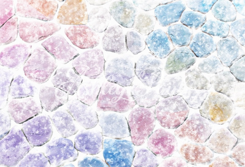 Kate Winter Buntes Kopfsteinpflaster Schnee Boden Hintergrund von Ashley Paul - Kate Backdrop.de