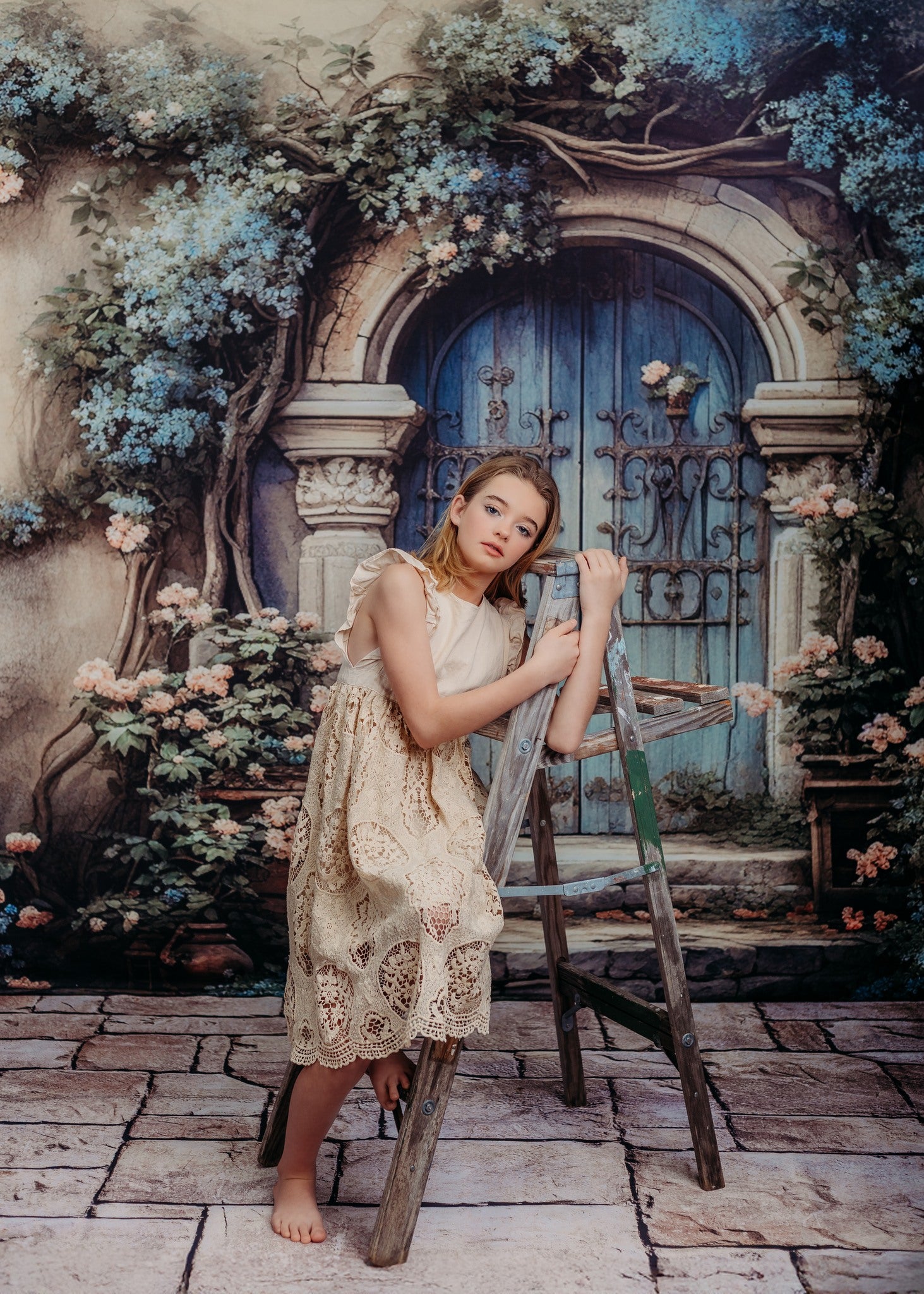 Kate Schöner Frühling Alte Tür mit Blumen Hintergrund von Rose Abbas - Kate Backdrop.de