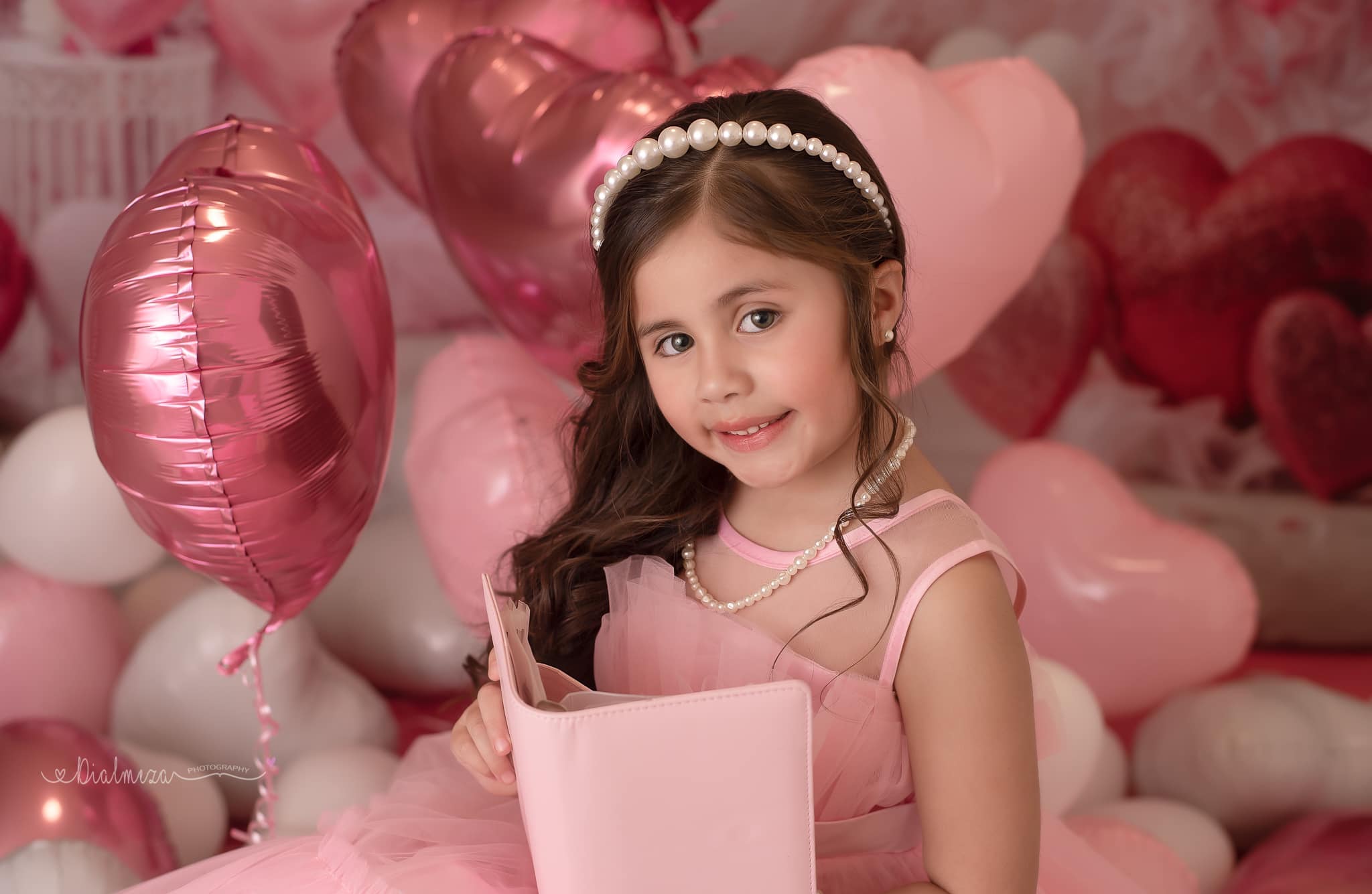 Kate Valentinstag Rosa Liebe Herz Ballon Romantische Raum Hintergrund von Emetselch