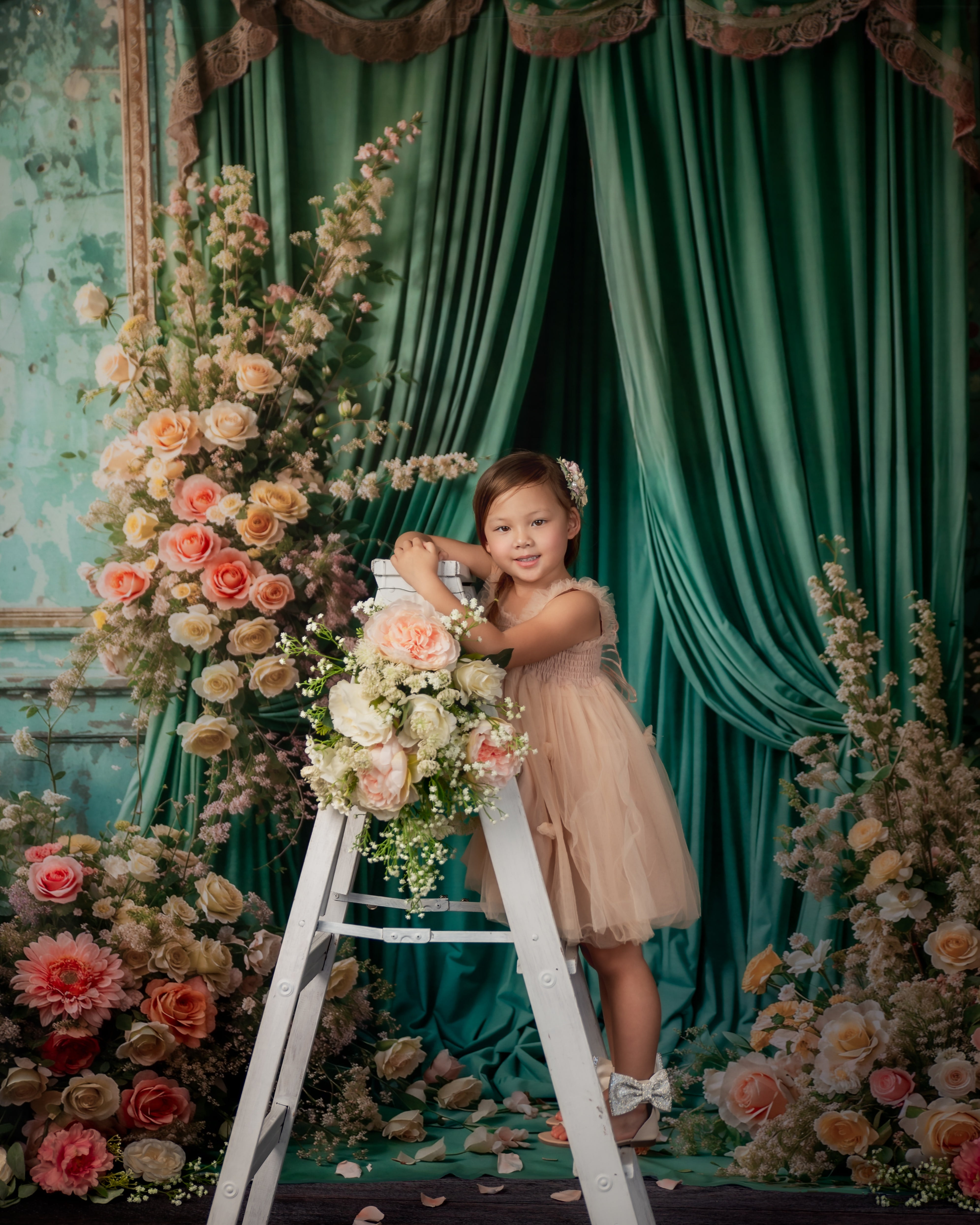 Kate Frühling Blumen Grün Vorhang Wand Hintergrund von Emetselch