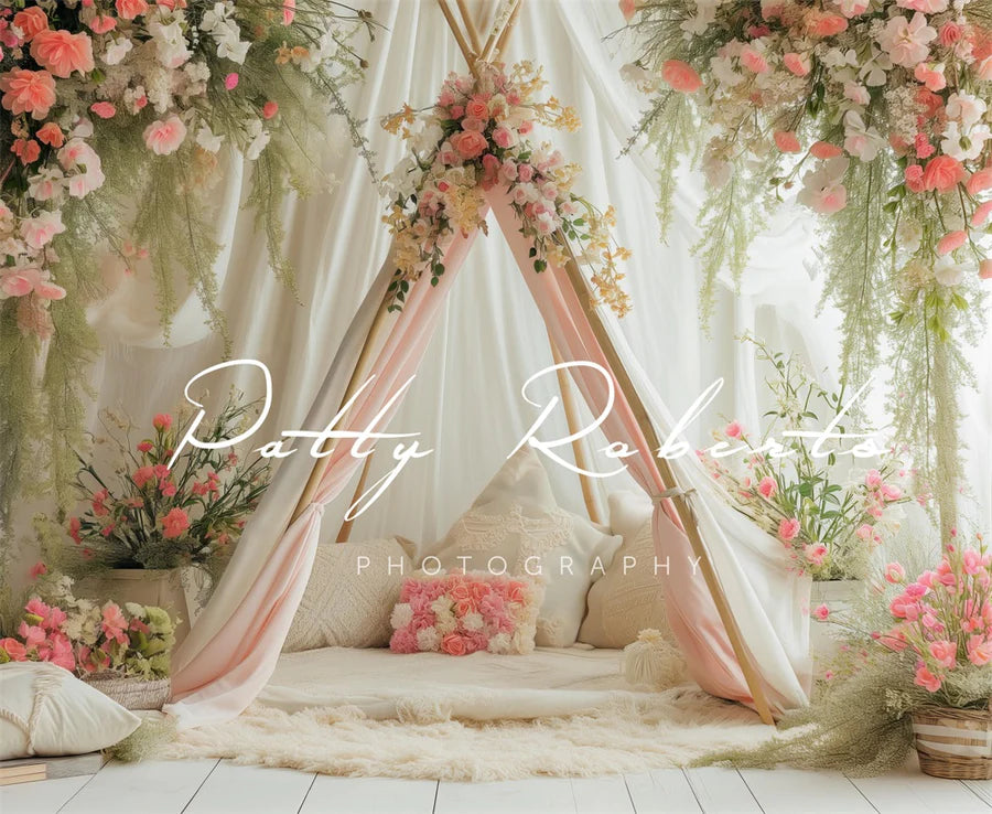 Kate Weißer Frühling Teepee mit Blumen Hintergrund von Patty Roberts