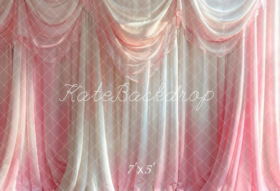 Kate Rosa und weißer Farbverlauf Vorhang Hintergrund von Emetselch