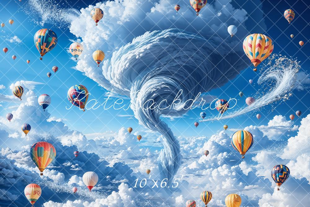 Kate Tornado Heißluftballon Kulisse Blaue Wolke entworfen von Chain Photography