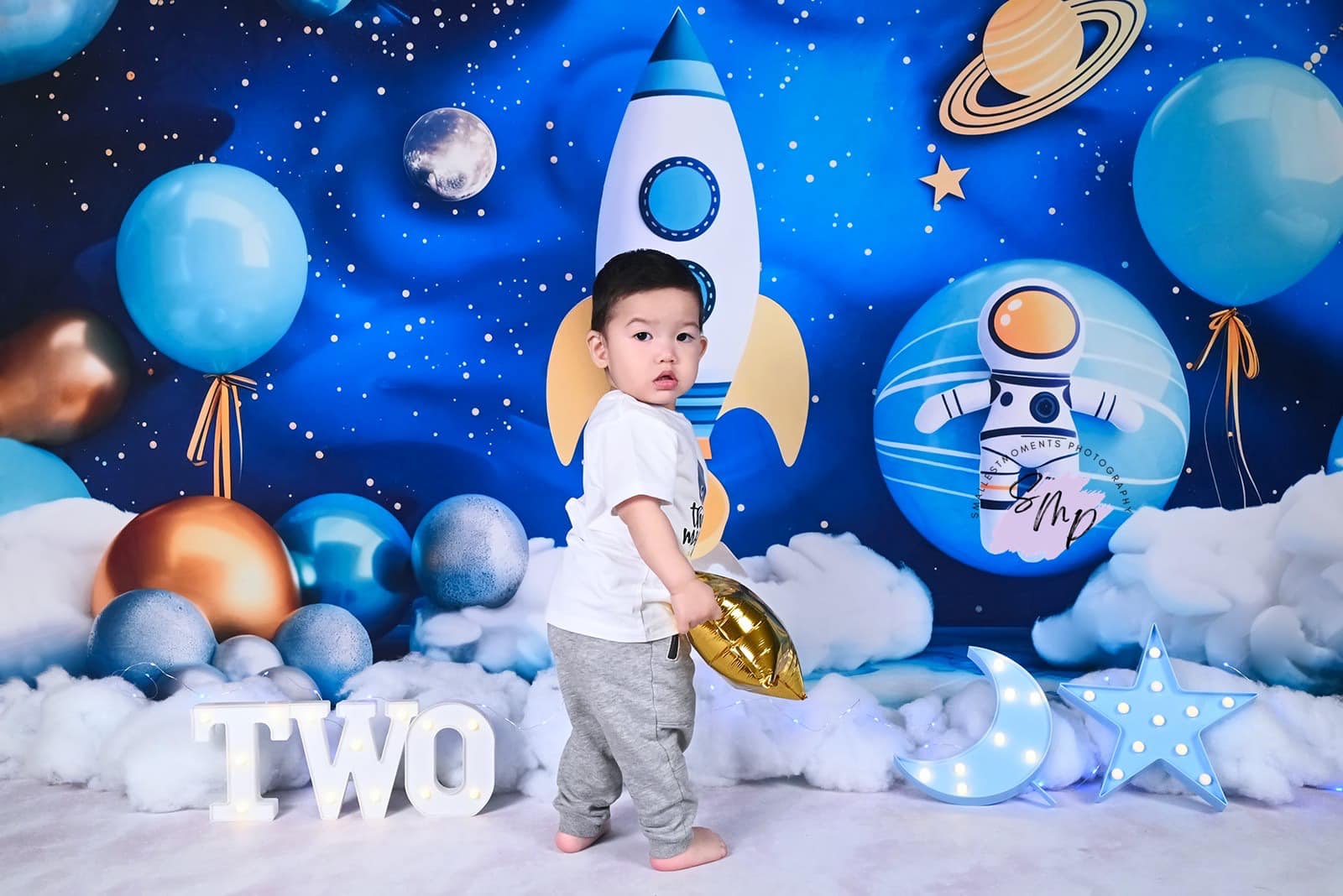 Kate Astronauten Blauer Weltraum Planeten Ballon Hintergrund Entworfen von Patty Robert - Kate Backdrop.de