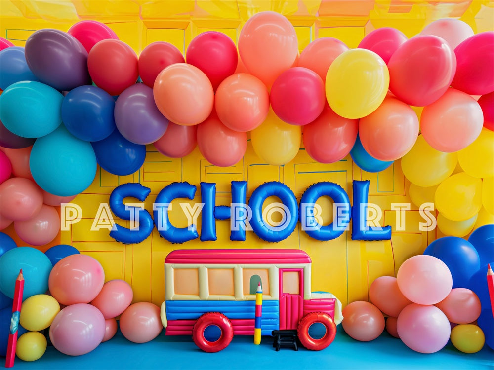 Kate Zurück zur Schule Bunte Ballonbogen Weiße Wand Hintergrund Entworfen von Patty Robert - Kate Backdrop.de