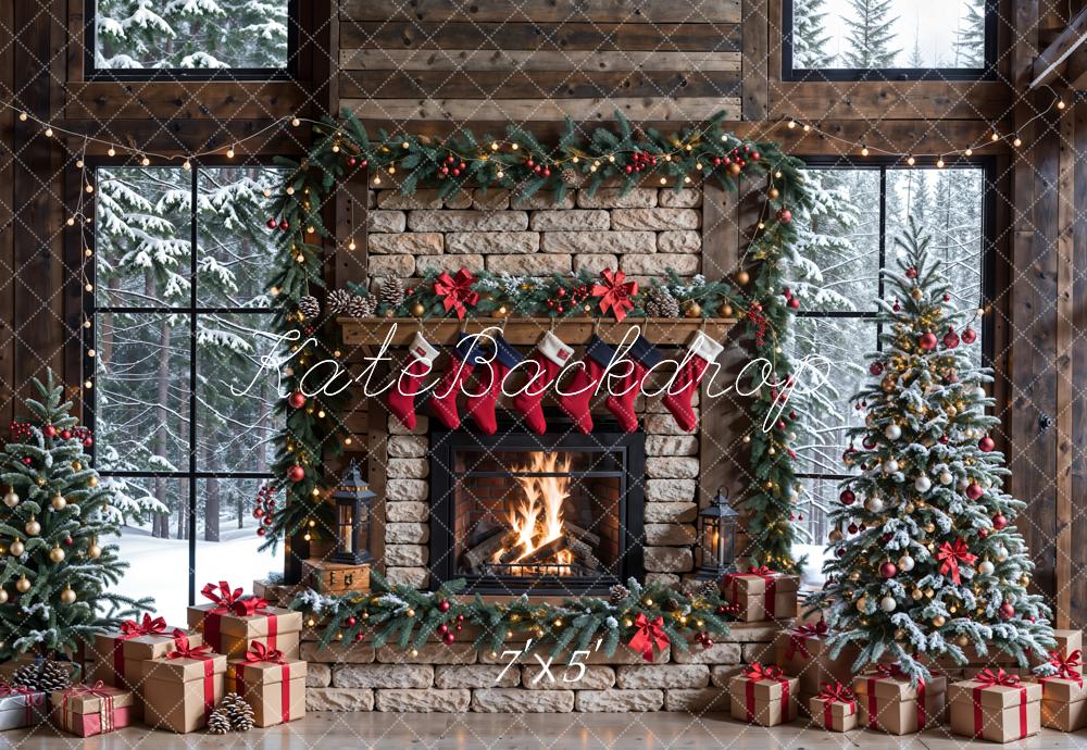 Kate Winter Weihnachten Weißer Ziegelstein Kamin Dunkelbrauner Eingerahmtes Fenster Hintergrund entworfen von Emetselch
