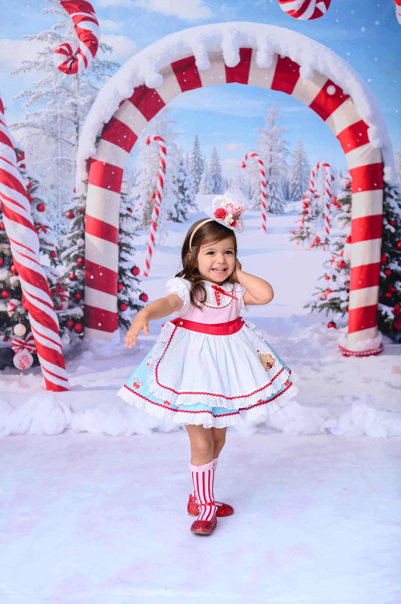 Kate Winter Weihnachten Outdoor Wald Schnee Candy Bogen Hintergrund entworfen von Chain Photography - Kate Backdrop.de