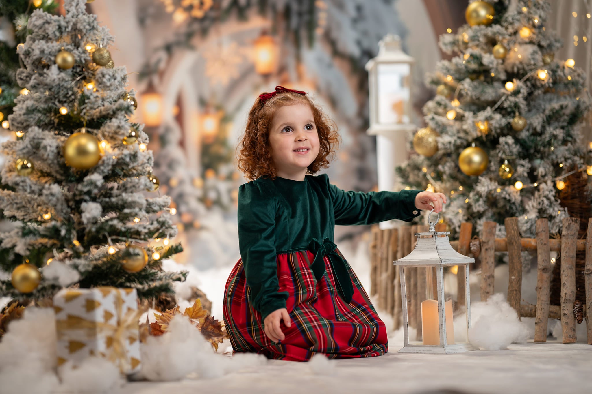 Kate Winter verschneite Weihnachtsbogen-Flur-Hintergrund entworfen von Emetselch - Kate Backdrop.de