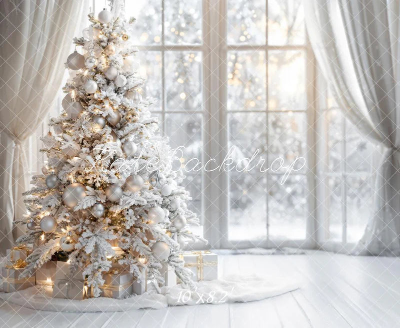 Kate Winter im Zimmer weißes Weihnachten-Baum gerahmtes Fenster Hintergrund entworfen von Emetselch - Kate Backdrop.de