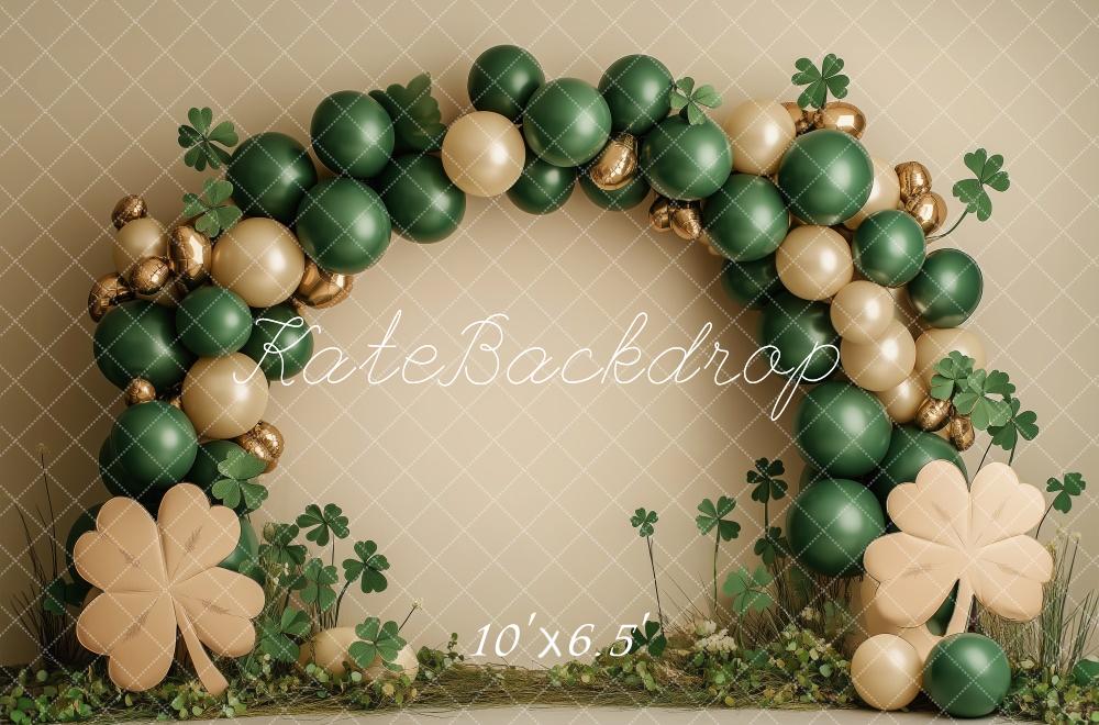 Kate Kleeblatt grüner Ballonbogen Hintergrund von Patty Roberts - Kate Backdrop.de