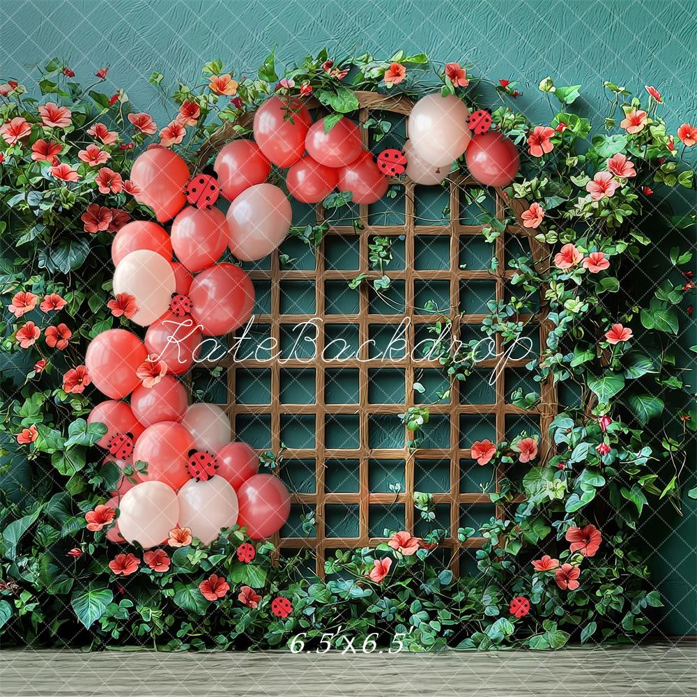 Kate Cake Smash Marienkäfer Spalier Blumenbogen Luftballons Hintergrund Von Laura Bybee - Kate Backdrop.de